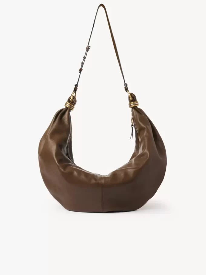 Büyük Bilezikli Hobo Çanta, deriden yapılmış Büyük Bilezikli Hobo Çanta, deriden yapılmış