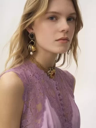 Chloé Antik İnci küpeler Chloé Antik İnci küpeler