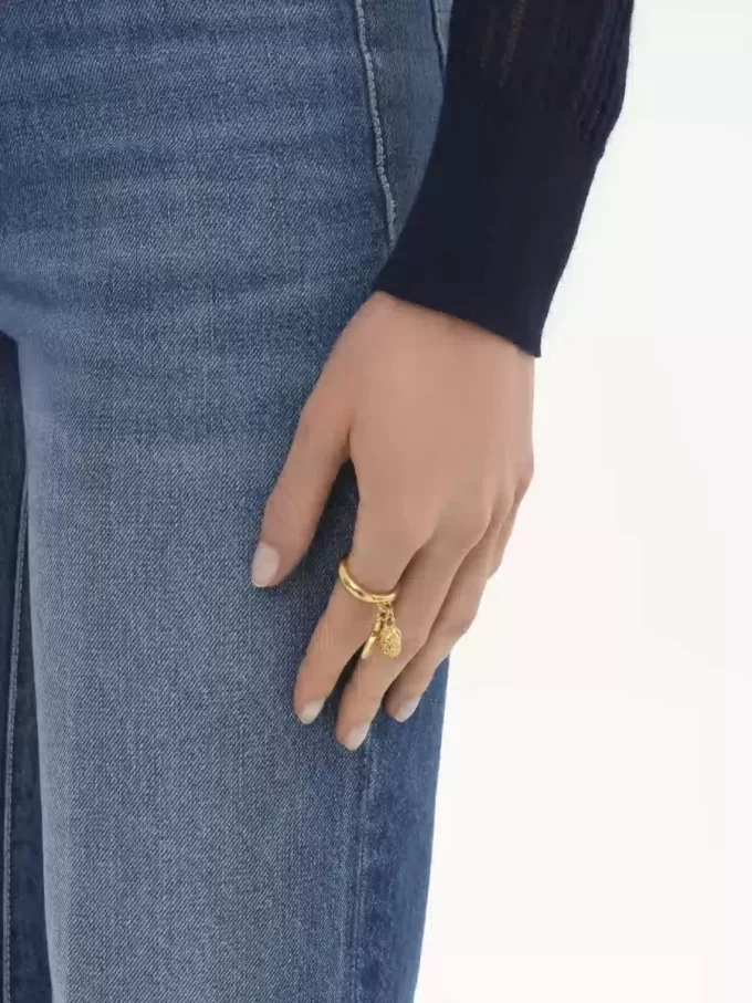 Chloé Charms yüzüğü Chloé Charms yüzüğü