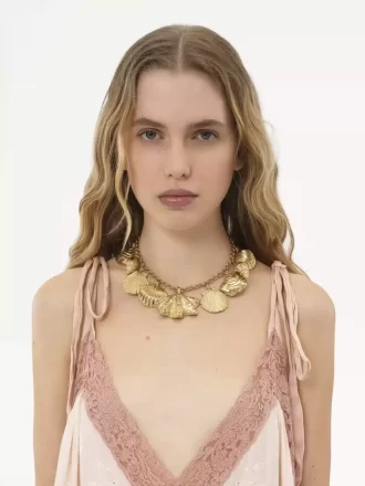Chloé Kabukları kolyesi Chloé Kabukları kolyesi