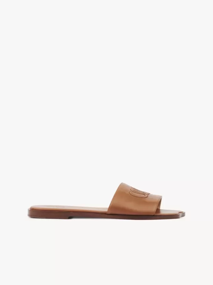 Chloé Soleil slaydı Chloé Soleil slaydı