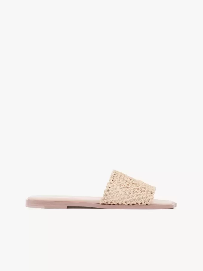 Chloé Soleil slaydı Chloé Soleil slaydı