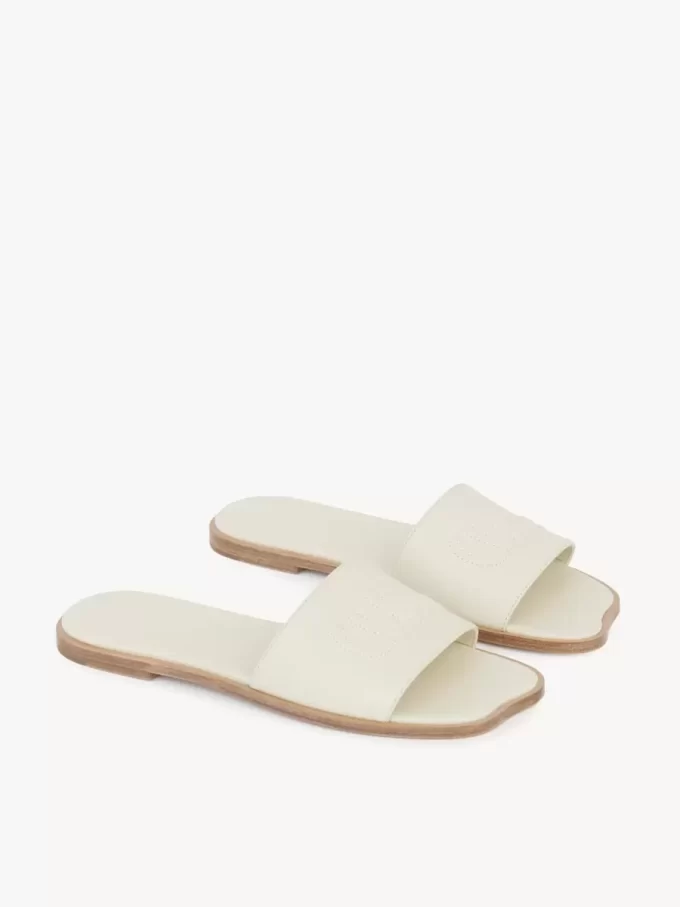 Chloé Soleil slaydı Chloé Soleil slaydı