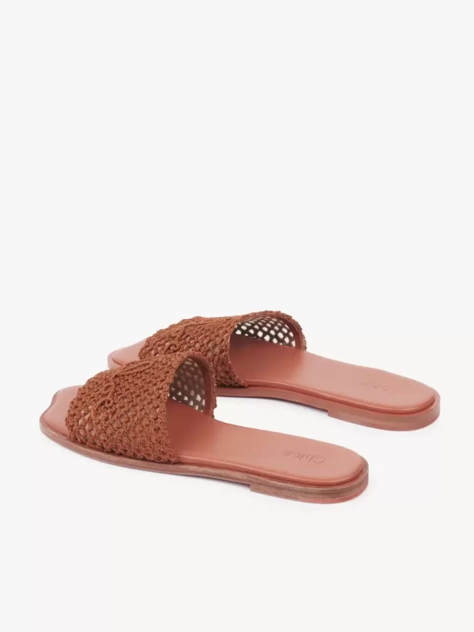 Chloé Soleil slaydı Chloé Soleil slaydı