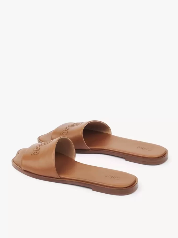 Chloé Soleil slaydı Chloé Soleil slaydı