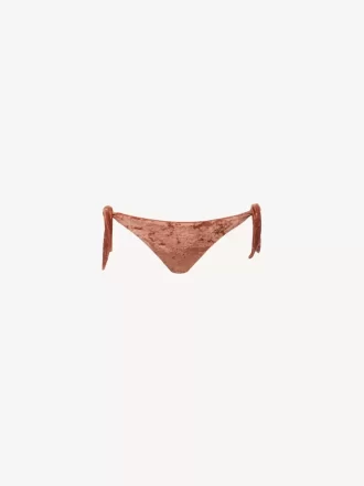Düğümlü bikini altları Düğümlü bikini altları