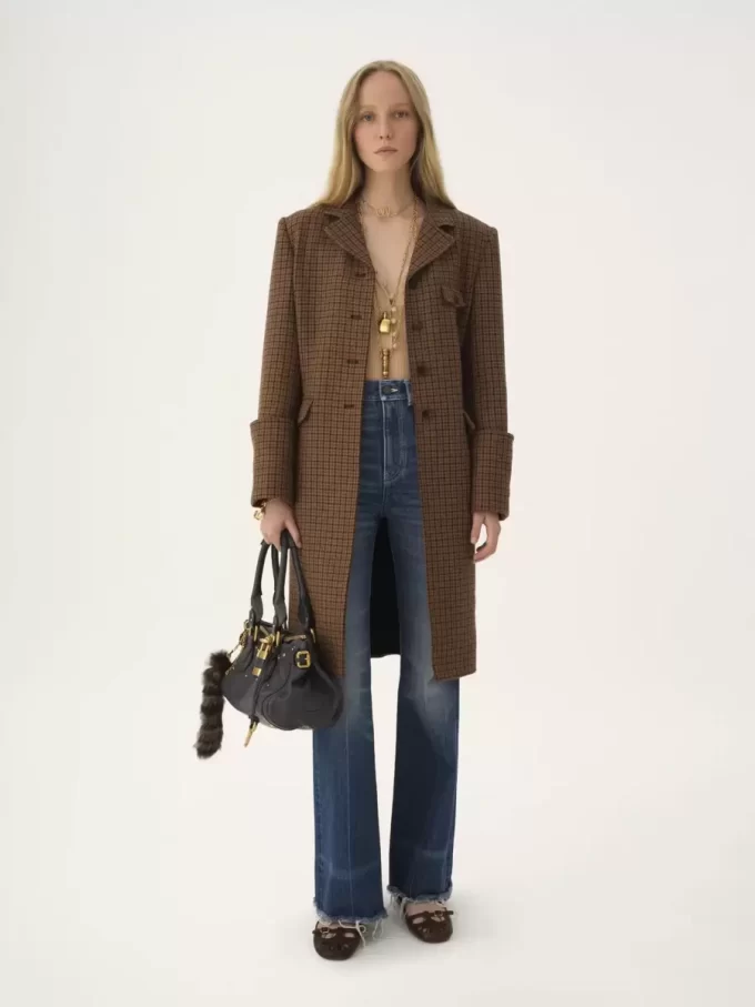 Houndstooth yününden yapılmış binicilik ceketi Houndstooth yününden yapılmış binicilik ceketi