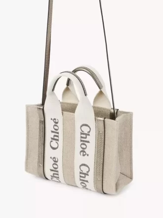 Keten ve deriden yapılmış mini Woody tote çanta Keten ve deriden yapılmış mini Woody tote çanta