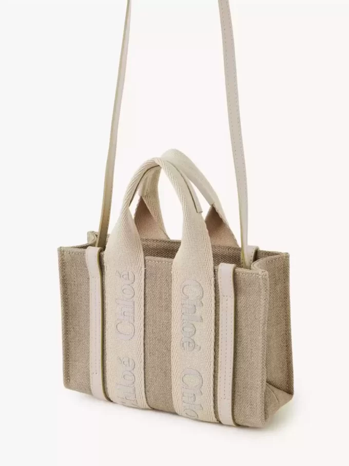 Keten ve deriden yapılmış mini Woody tote çanta Keten ve deriden yapılmış mini Woody tote çanta