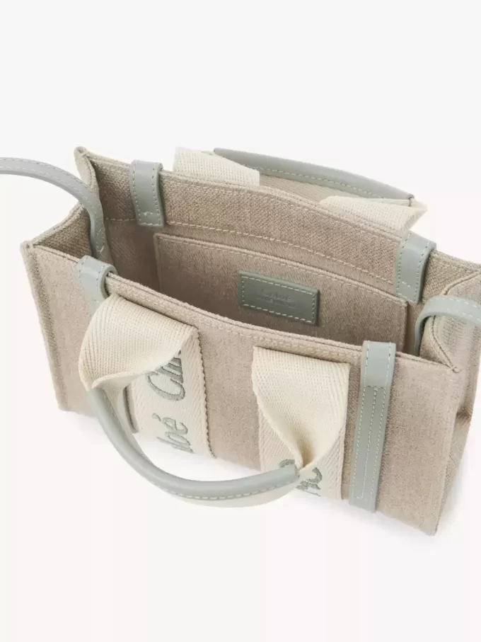 Keten ve deriden yapılmış mini Woody tote çanta Keten ve deriden yapılmış mini Woody tote çanta