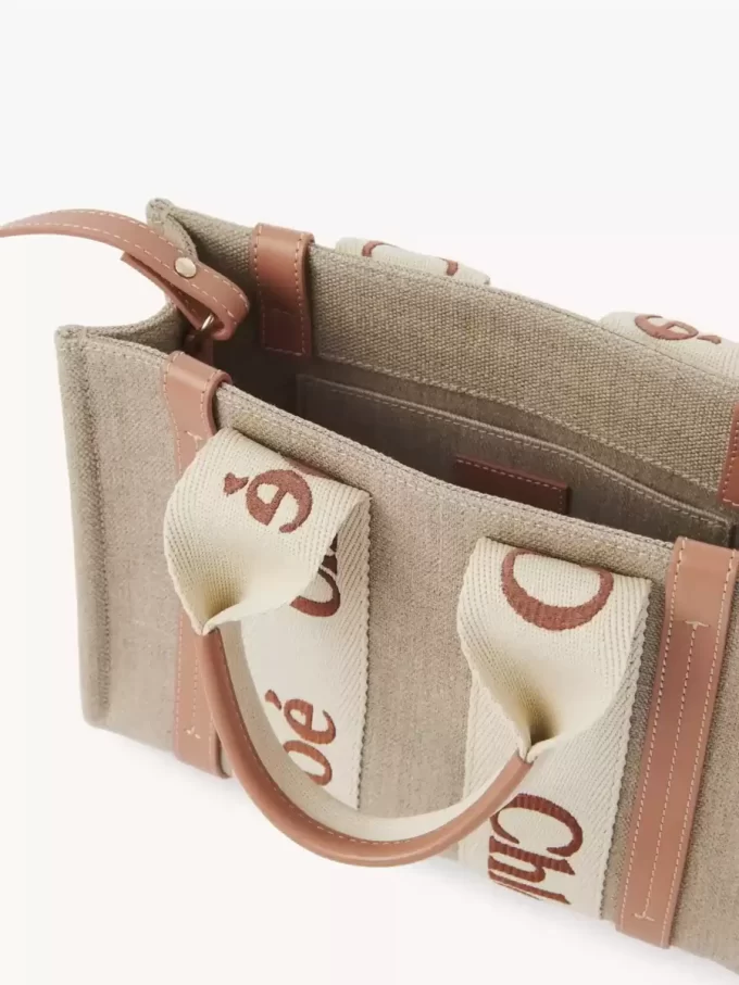 Ketenden yapılmış küçük Woody tote çanta Ketenden yapılmış küçük Woody tote çanta
