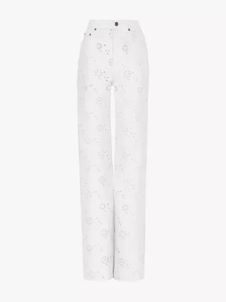 Kot kumaşından işlenmiş kısa kot pantolon Kot kumaşından işlenmiş kısa kot pantolon