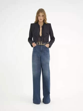 Kot pantolonlarda geniş paça Kot pantolonlarda geniş paça