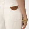 Kot pantolonlarda yüksek bel geniş paça Kot pantolonlarda yüksek bel geniş paça