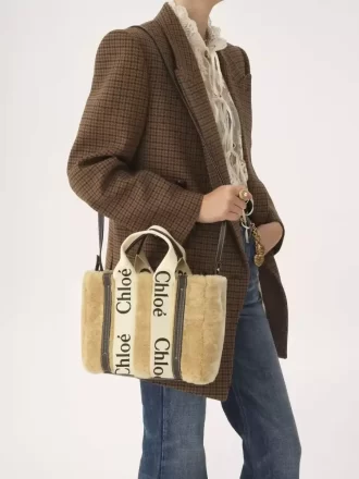 Koyun postundan küçük Woody tote çanta Koyun postundan küçük Woody tote çanta