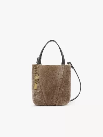 Koyun postundan yapılmış küçük Chloé Spin tote çanta