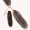 Koyun postundan yapılmış Treasure Tails atkı Koyun postundan yapılmış Treasure Tails atkı