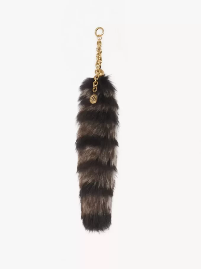 Koyun postundan yapılmış Treasure Tails tılsımı Koyun postundan yapılmış Treasure Tails tılsımı