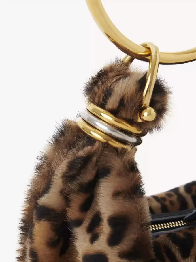 Leopar desenli koyun postundan yapılmış Mini Bileklik Hobo çanta Leopar desenli koyun postundan yapılmış Mini Bileklik Hobo çanta