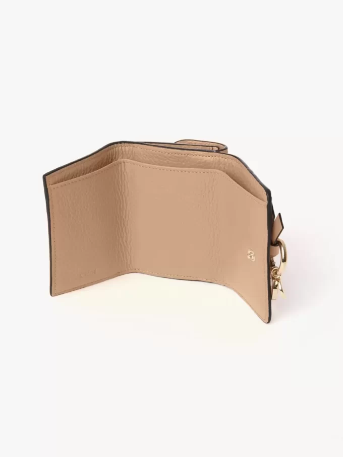 Mini Alfabe üç katlı, taneli deri Mini Alfabe üç katlı, taneli deri