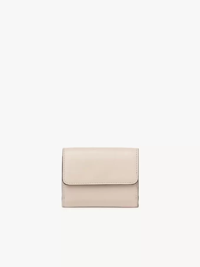 Mini Chloé Iconic parlak deri üç katlı çanta Mini Chloé Iconic parlak deri üç katlı çanta