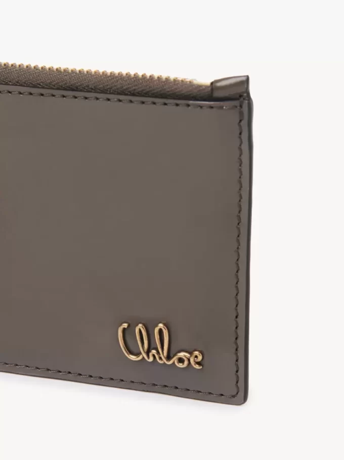 Parlak deriden yapılmış kart yuvalı küçük Chloé Iconic çanta