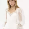 Parlak esnek jarse ve dantelden kabarık kollu tulum Parlak esnek jarse ve dantelden kabarık kollu tulum