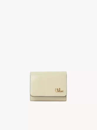 Timsah görünümlü deriden yapılmış küçük Chloé Iconic üç katlı çanta Timsah görünümlü deriden yapılmış küçük Chloé Iconic üç katlı çanta